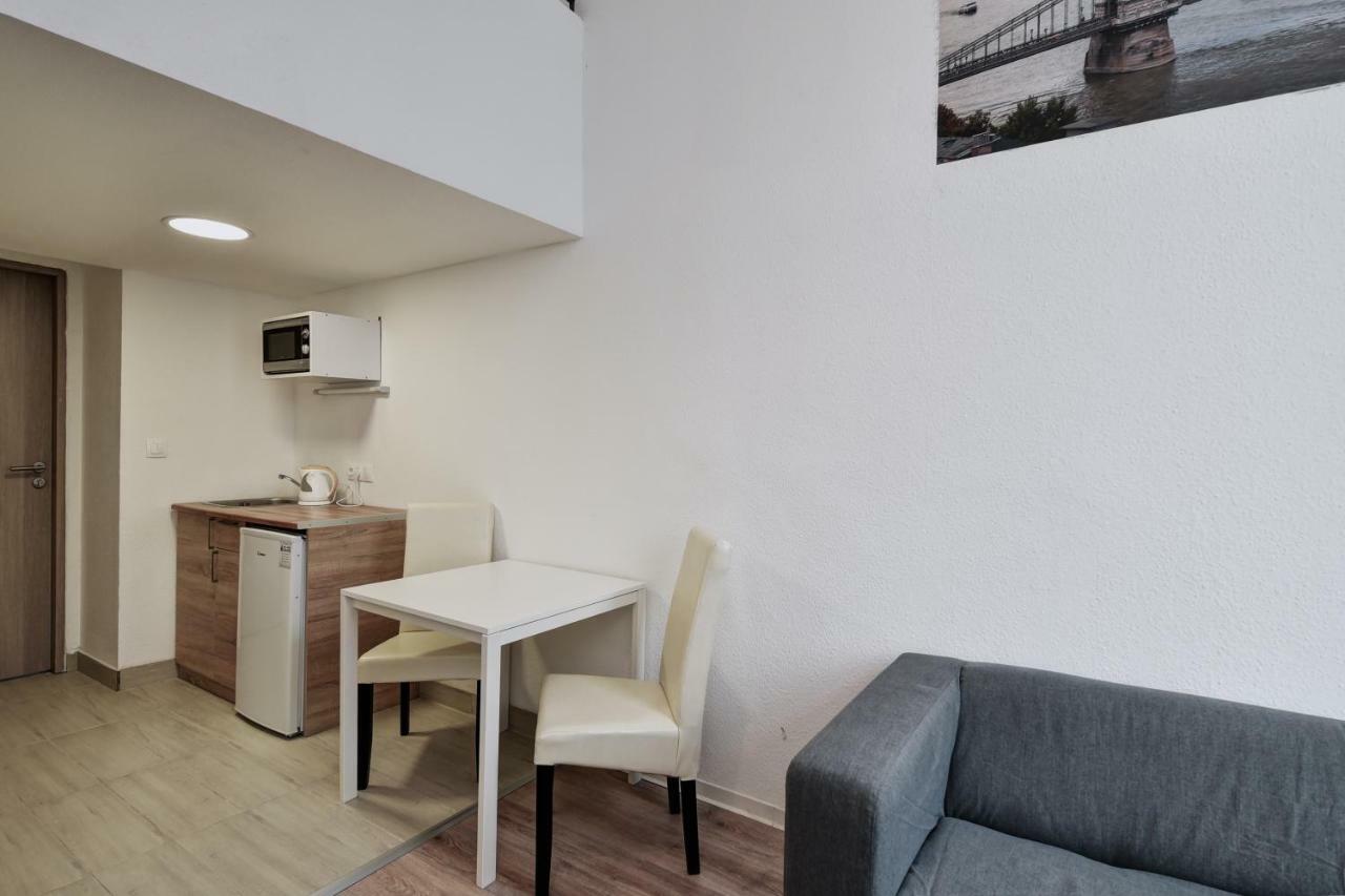 Heart Of Downtown Apartment Budapest Ngoại thất bức ảnh