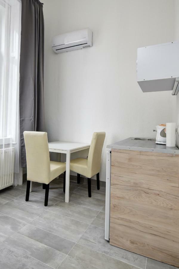 Heart Of Downtown Apartment Budapest Ngoại thất bức ảnh